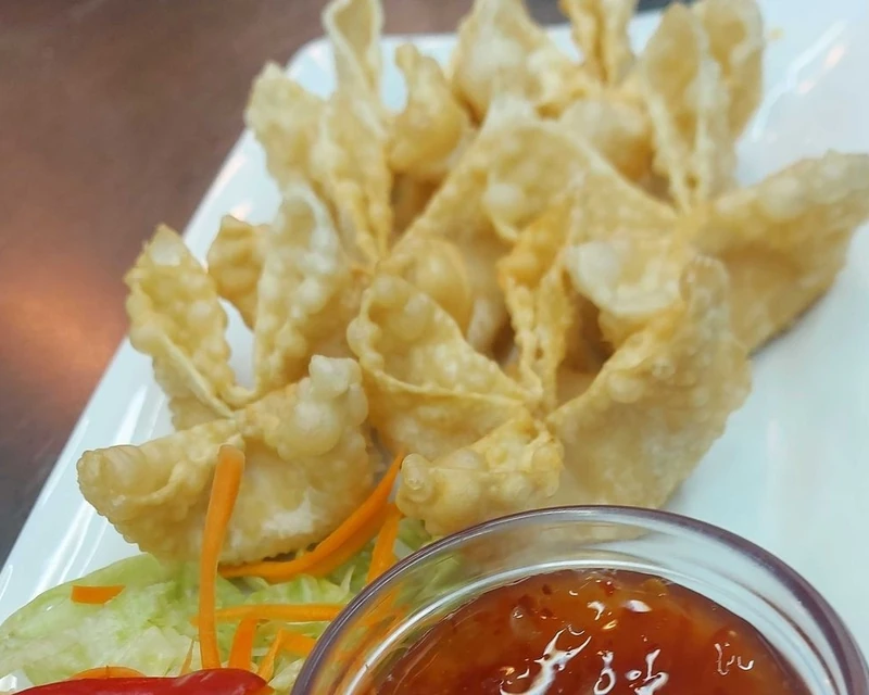 Hot, crisp vegetarian samosas at Golden Curry, Indian restaurant near Garden City, Winnipeg